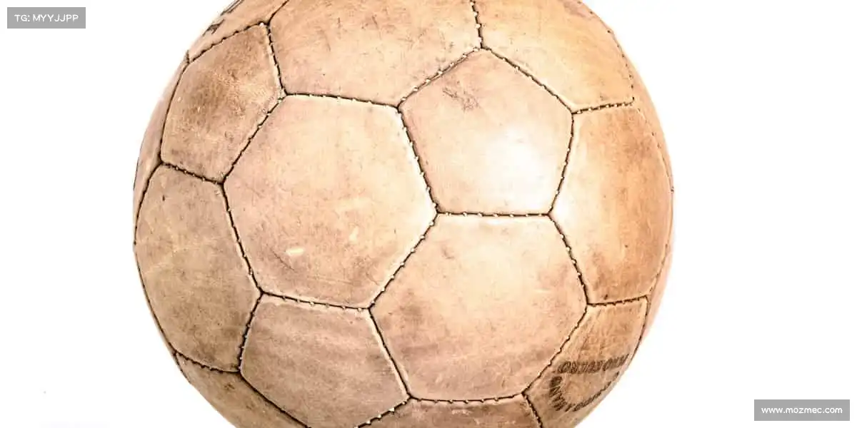 milan米兰🏒冰场飞驰,用速度点燃冬日里的热血激情!